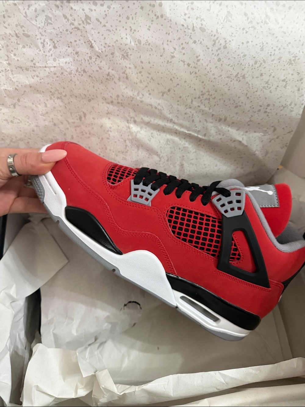Air Jordan 4 fire red cmnt grey